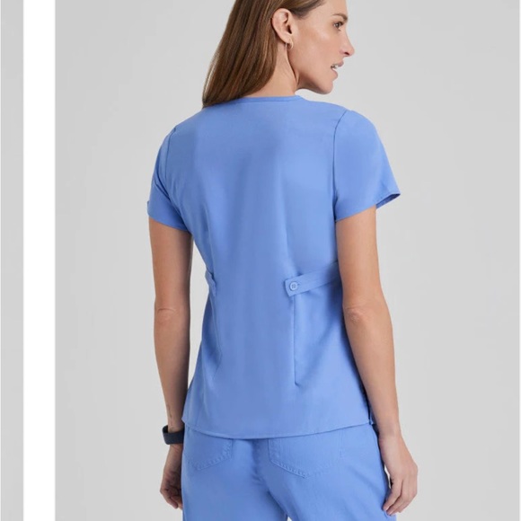 Grey’s Anatomy by Barco White XS Riley Mock wrap V-Neck Scrubs Top. Pockets. - Picture 4 of 5
